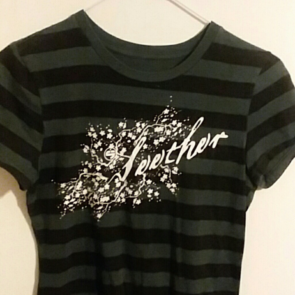 NWOT Girls Seether t-shirt.